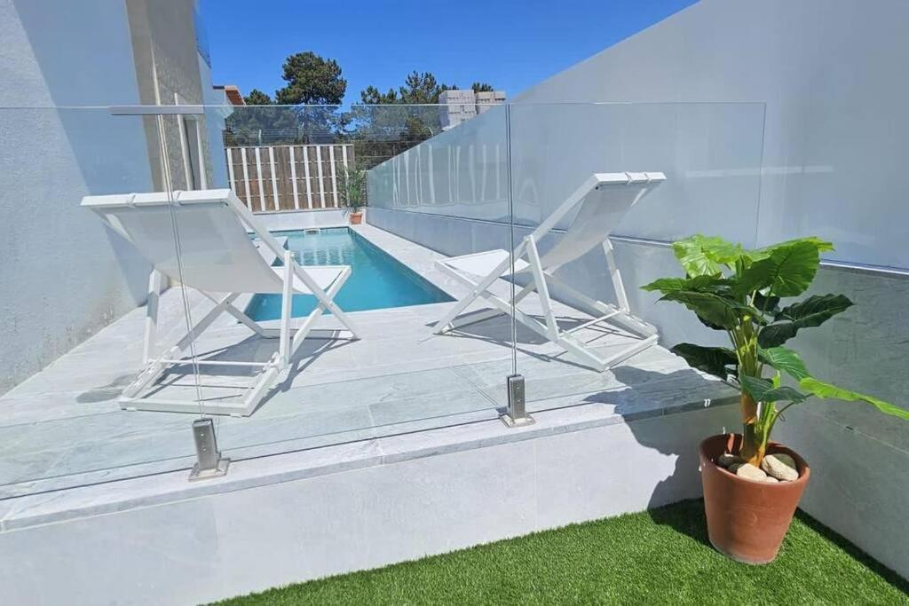 Aroeira Villa With Heated Pool By Golf Course, Beach And Lisbon Bagian luar foto
