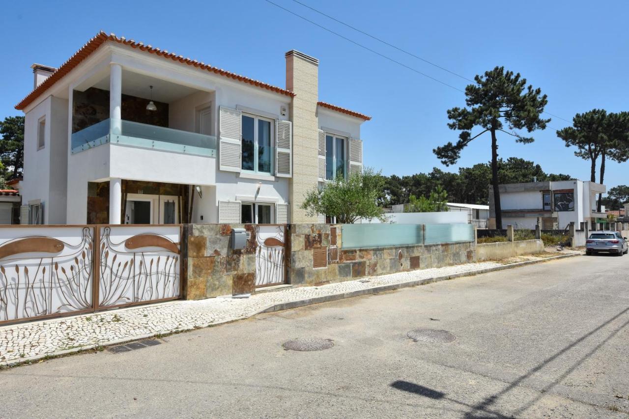 Aroeira Villa With Heated Pool By Golf Course, Beach And Lisbon Bagian luar foto