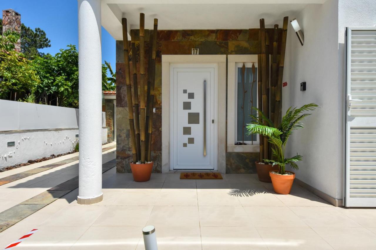 Aroeira Villa With Heated Pool By Golf Course, Beach And Lisbon Bagian luar foto