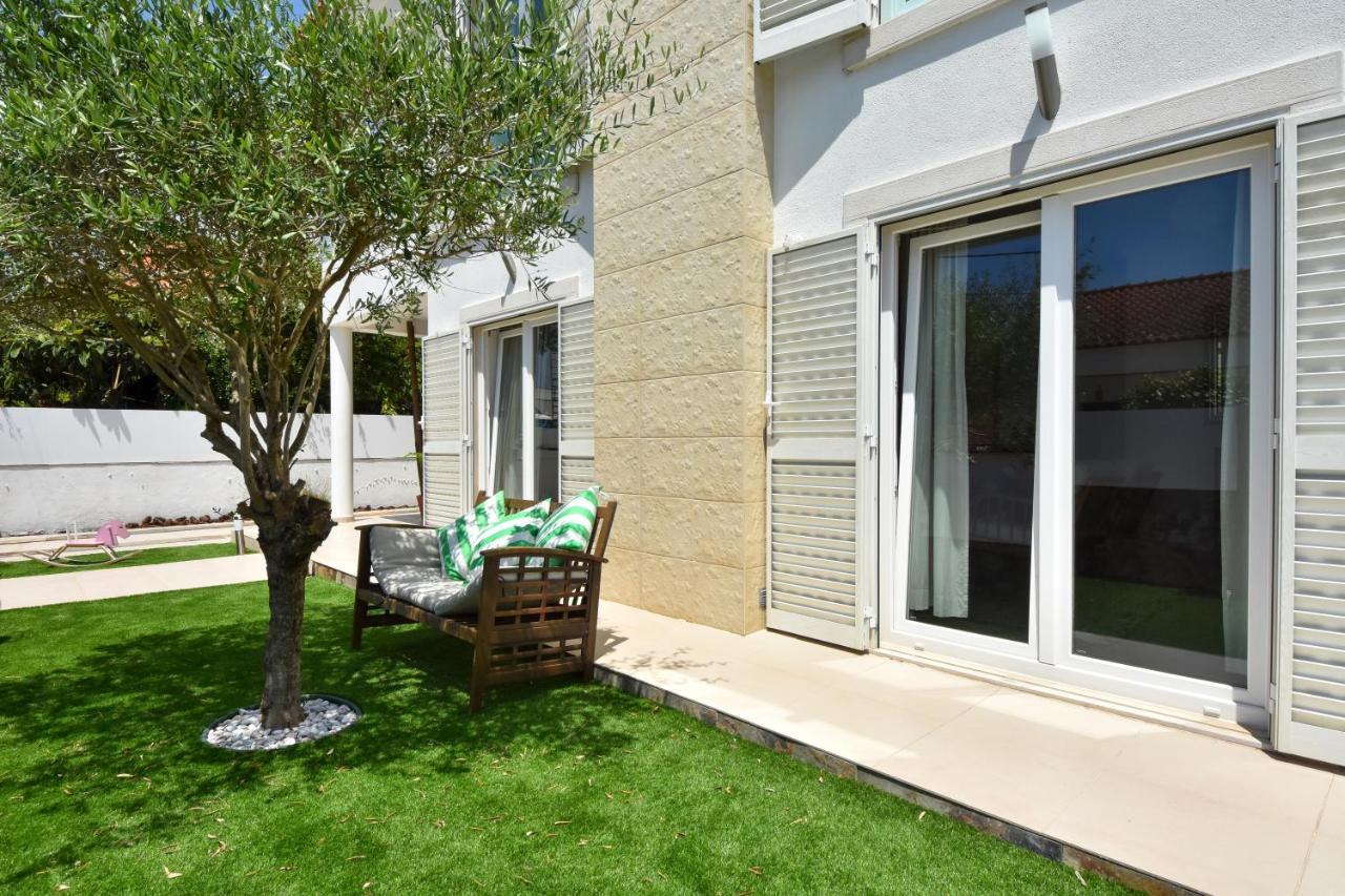 Aroeira Villa With Heated Pool By Golf Course, Beach And Lisbon Bagian luar foto